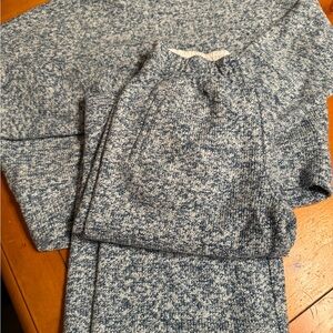 Aerie Winter Lounge set